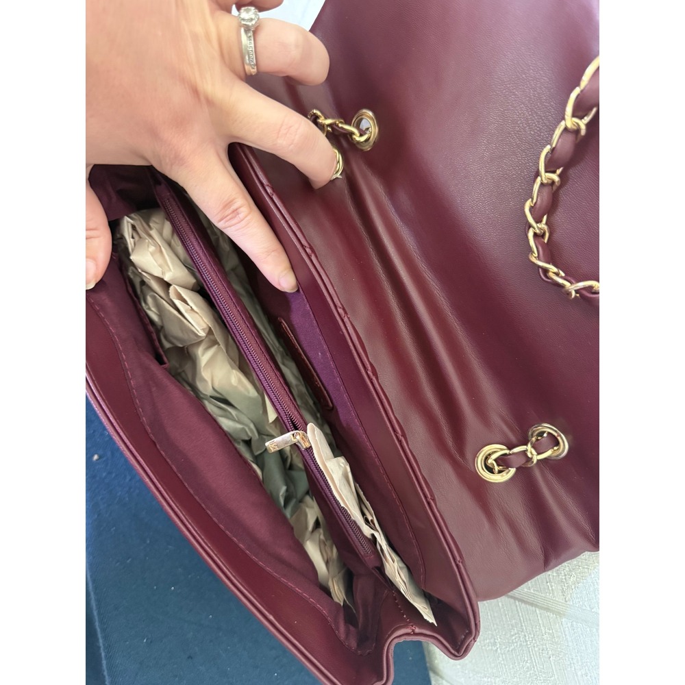 Badgley Mischka Quilted Messenger Bag Plum Vegan Leather BMH-509 New - Picture 5 of 9